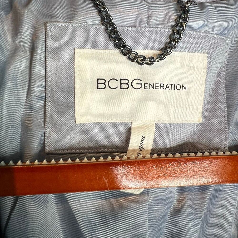 This Is A Bcbgeneration Envelope Collar Trench Co… - image 6